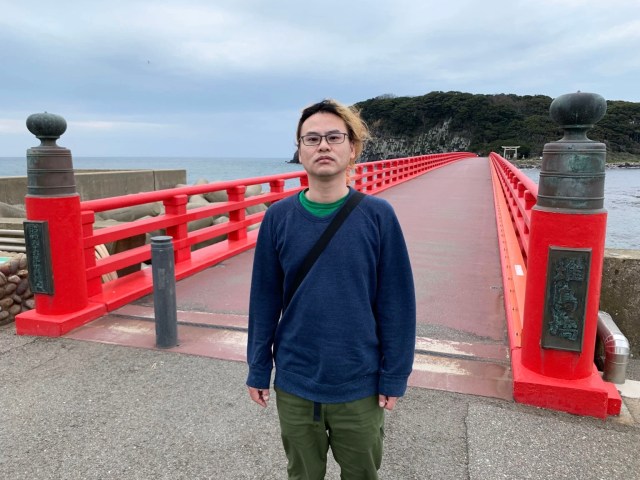 Seiji attempts to moonwalk his way out of the curse of Oshimabashi【Haunted Japan】